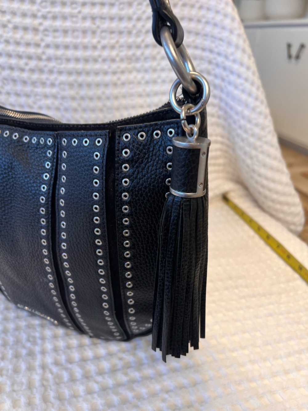 Michael Kors Black Leather Shoulder Bag Silver Gromets Tassel EUC - Picture 3 of 9